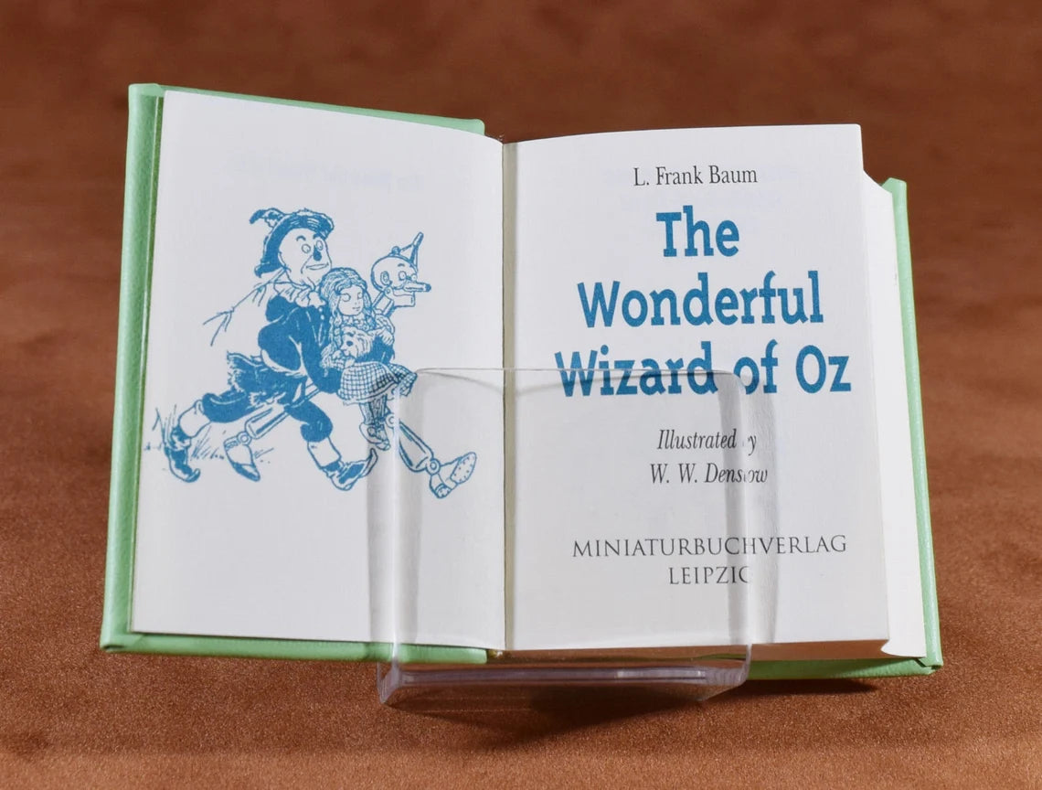 The Wonderful Wizard of Oz Miniature Book