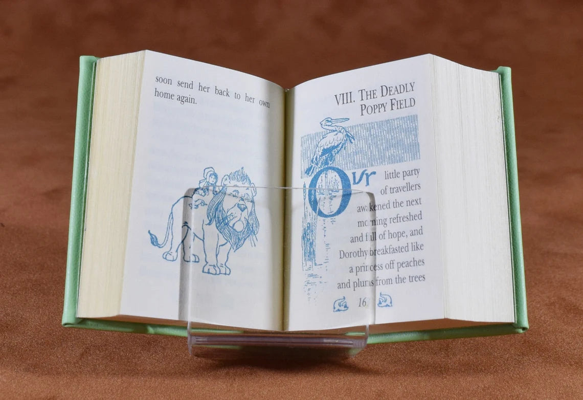 The Wonderful Wizard of Oz Miniature Book