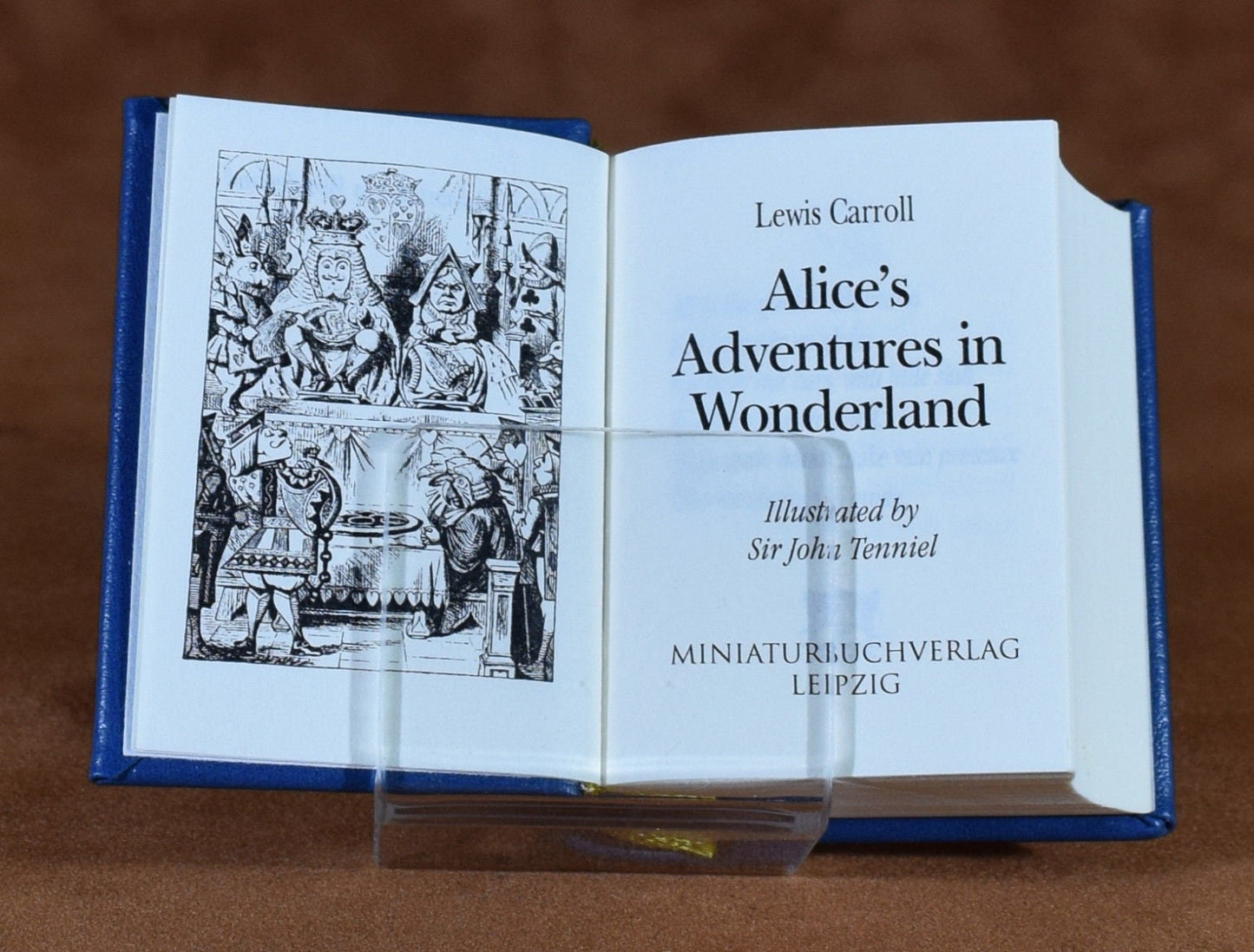 Alice's Adventures in Wonderland by Lewis Carroll Miniature Book