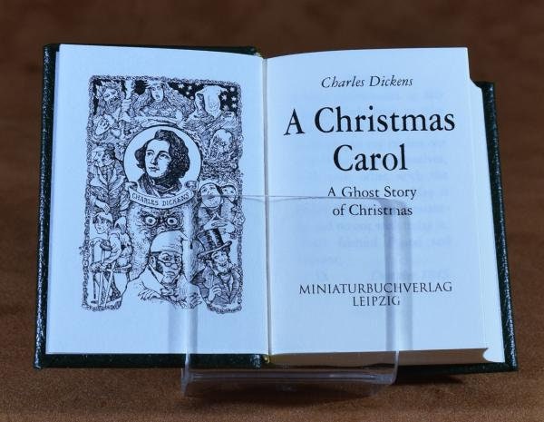 A Christmas Carol Miniature Book