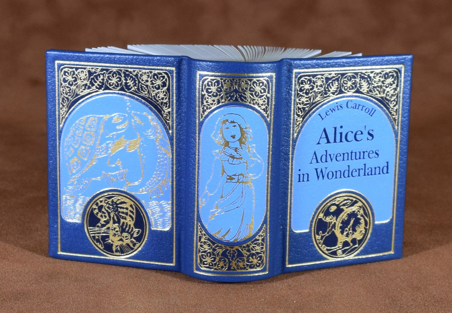 Alice's Adventures in Wonderland by Lewis Carroll Miniature Book