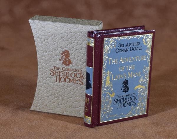 Sherlock Holmes Vol. 53 The Adventure of The Lion's Mane Miniature Book