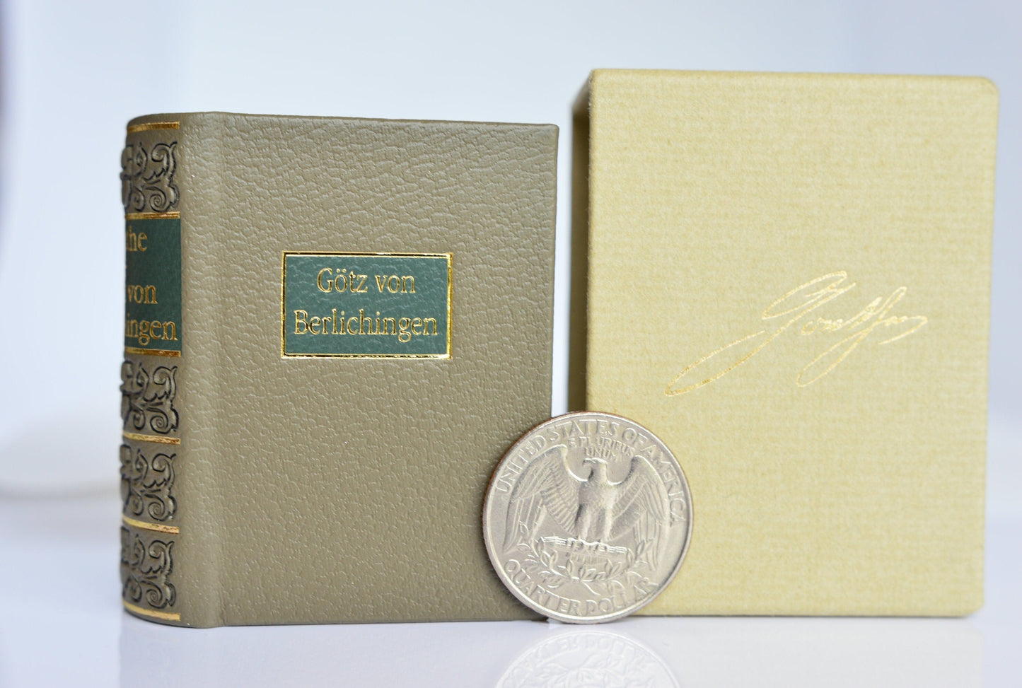Götz von Berlichingen (Götz of the Iron Hand) by Goethe Miniature Book German text