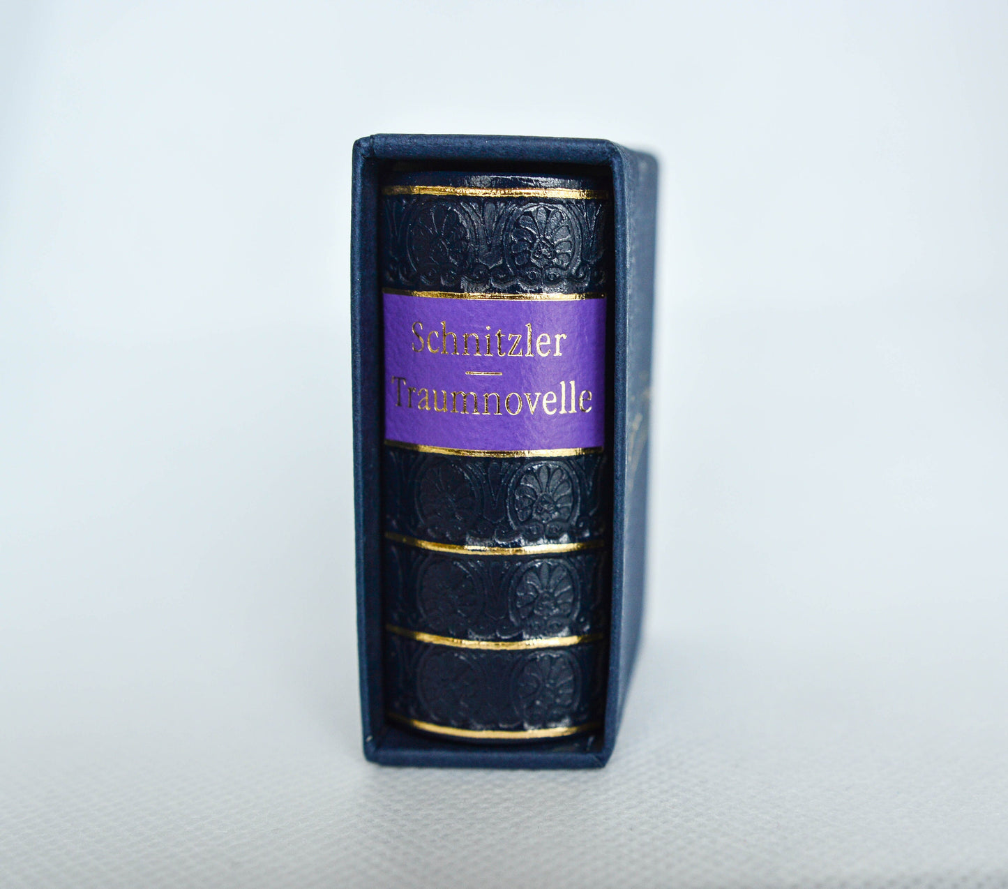 Traumnovelle by Arthur Schnitzler Miniature Book German text