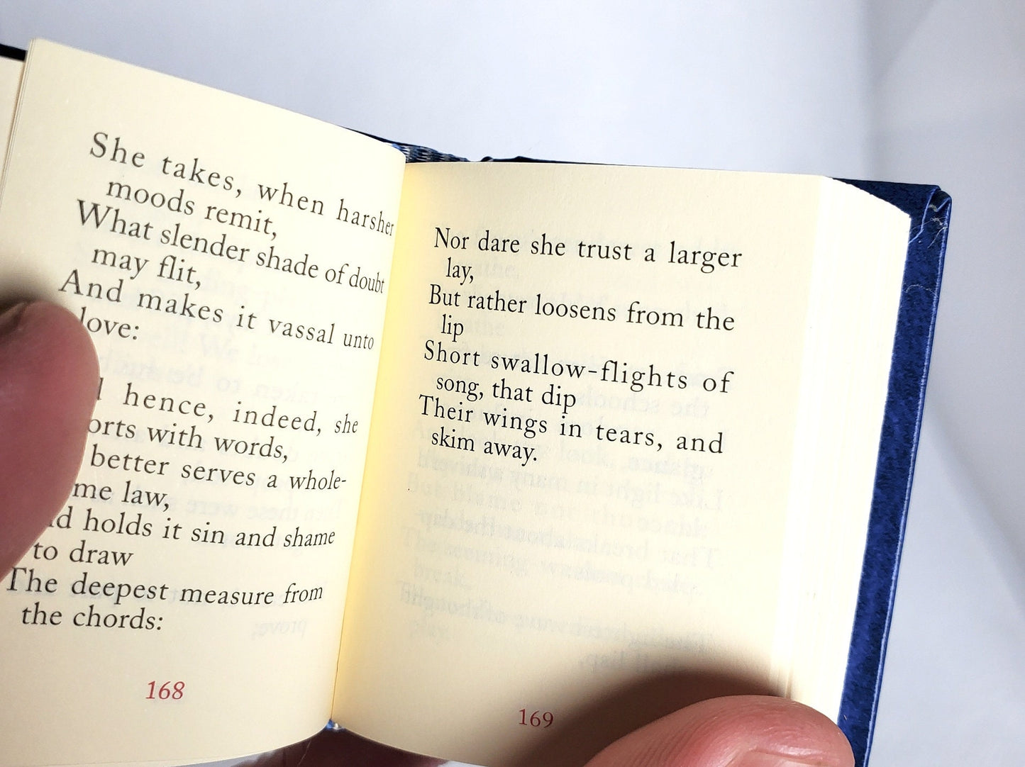 In Memoriam by Alfred Tennyson Miniature Book English text