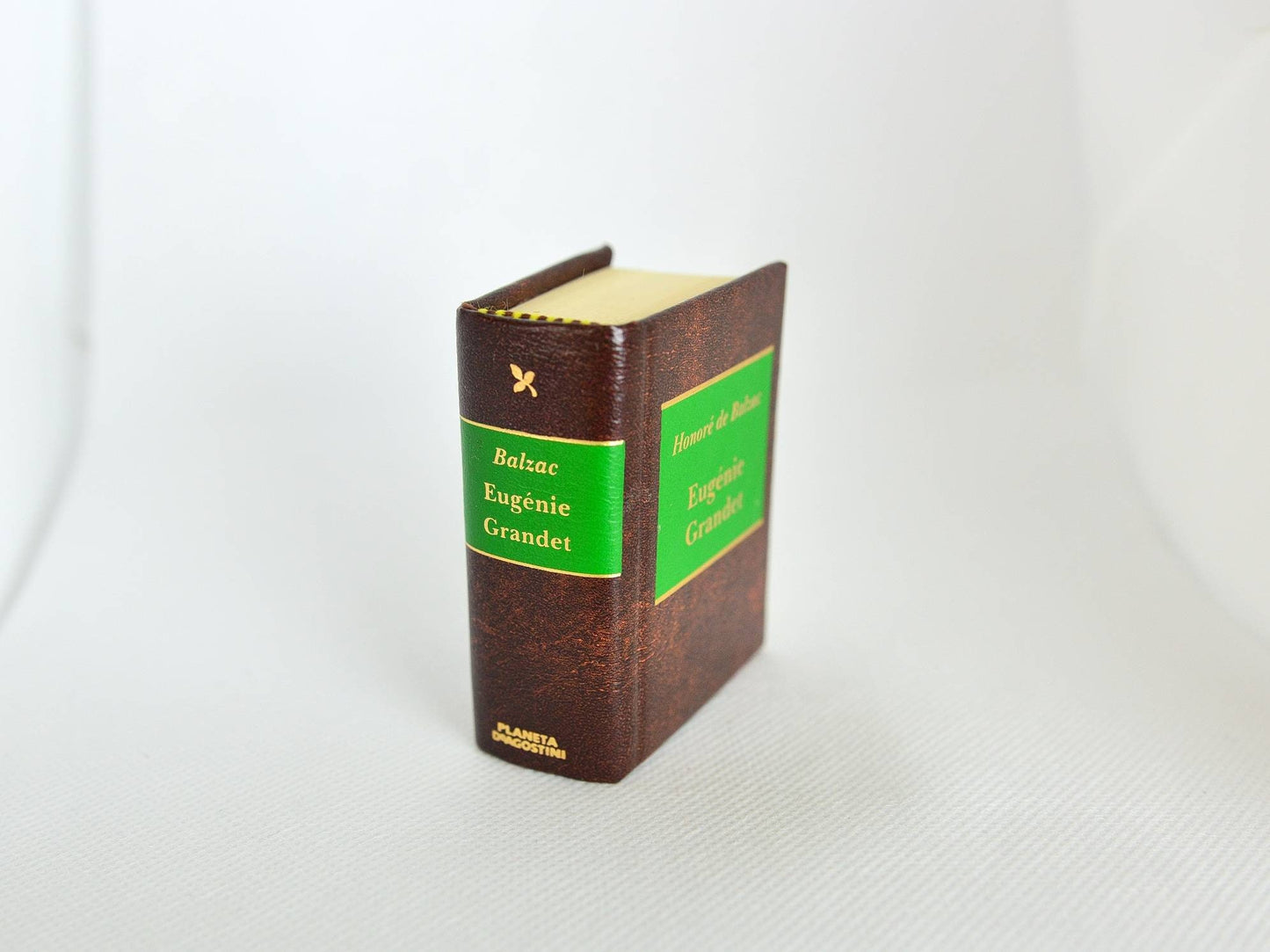 Eugénie Grandet by Honoré De Balzac Spanish Language Miniature Book