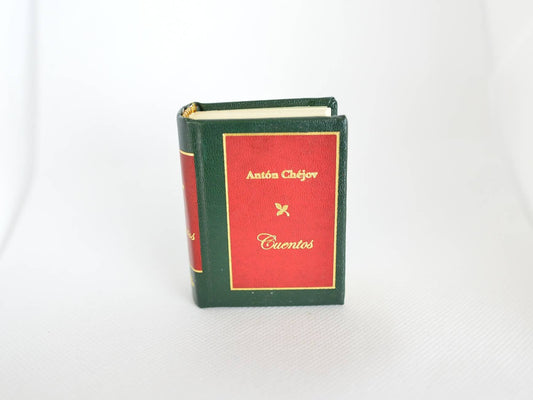 Cuentos by Antón Chéjov Spanish Language Miniature Book