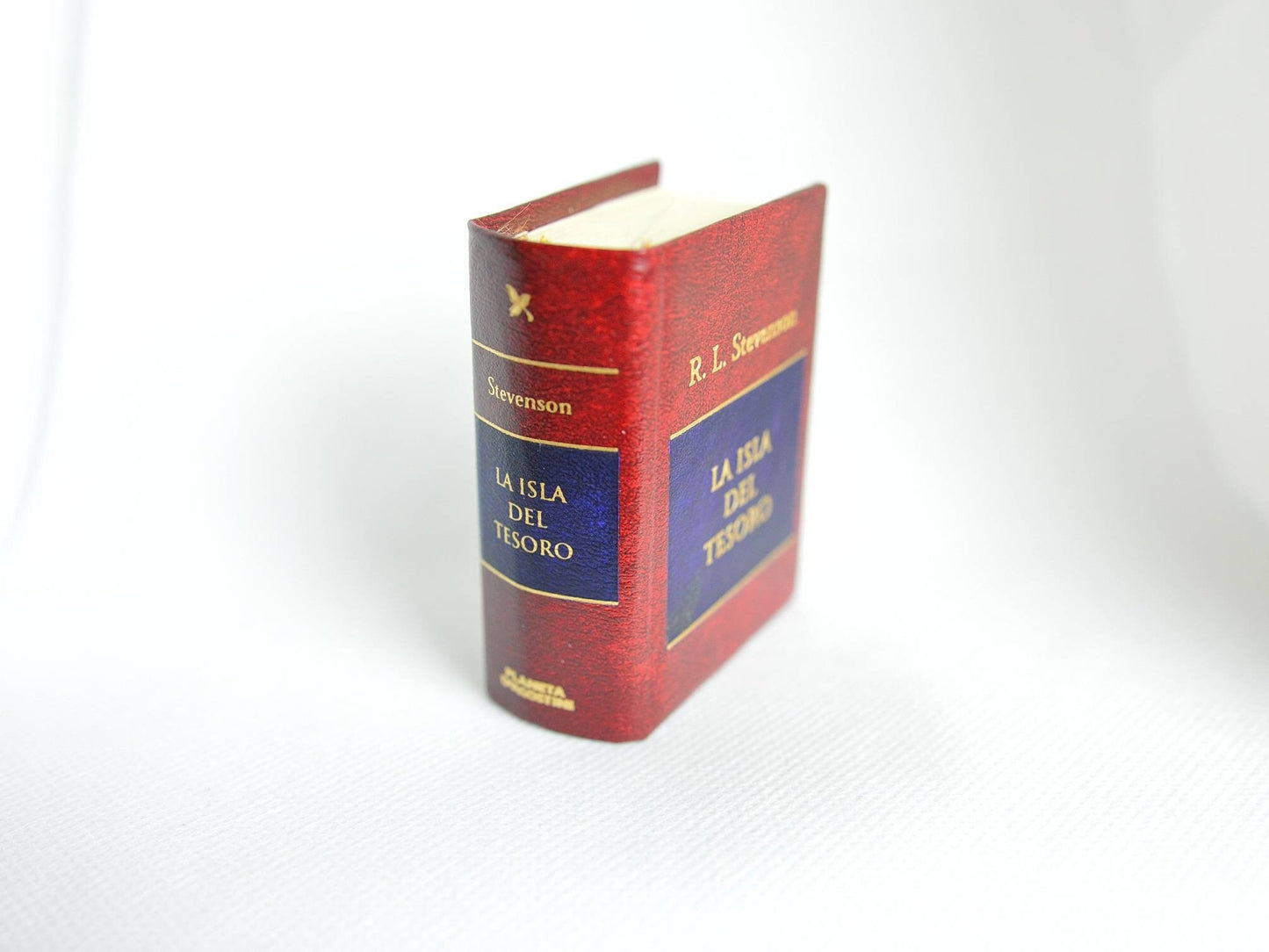 La Isla Del Tesoro (Treasure Island) by Robert Louis Stevenson Spanish Language Miniature Book