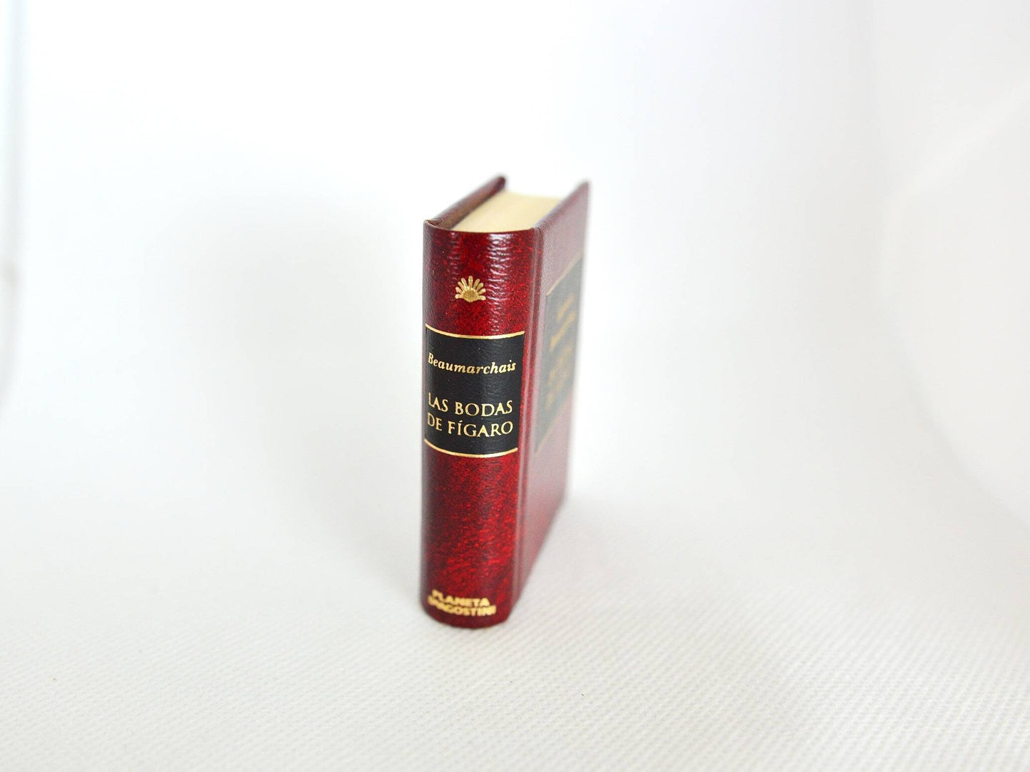 Las Bodas De Fìgaro (The Marriage of Figaro) by Pierre Caron De Beaumarchais Spanish Language Miniature Book