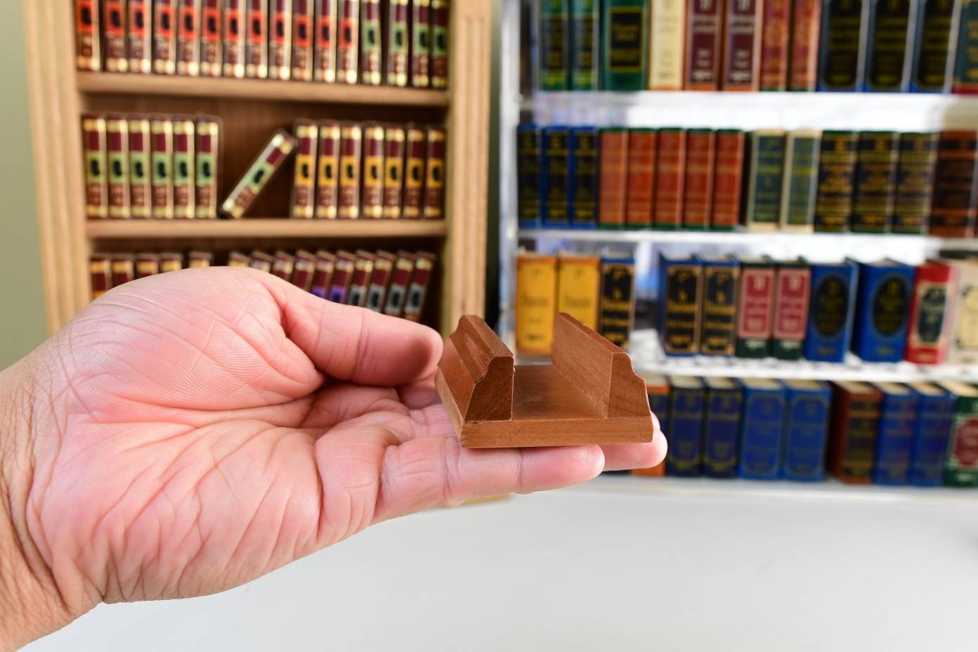Micro Wooden Bookstand Bookends for Miniature Books (Fits 1 Minibook)