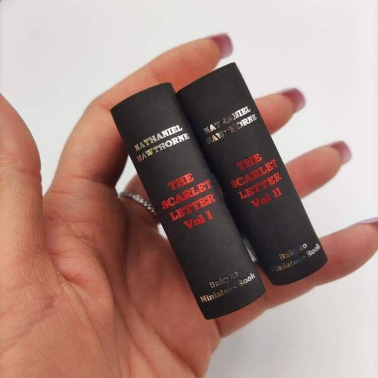 The Scarlet Letter by Nathaniel Hawthorne 2-Vol. Miniature Book Set Hardback