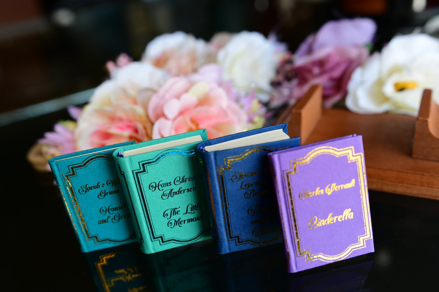 Fairy Tale Series Miniature Book Set Volume 1 featuring Cinderella, Beauty & The Beast, The Little Mermaid and Hansel and Gretel