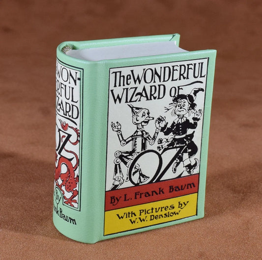 The Wonderful Wizard of Oz Miniature Book