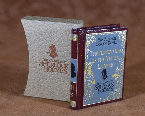 Sherlock Holmes Vol. 55 The Adventure of the Veiled Lodger Miniature Book