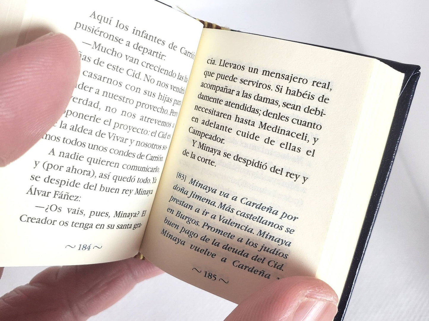 Cantar de Mio Cid II by Ramón Menéndez Pidal Spanish Language Miniature Book